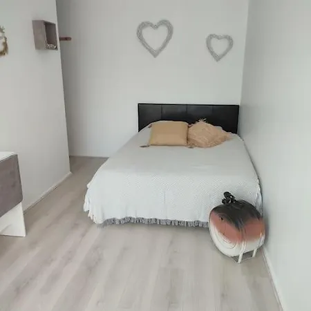 Apartment Avec Piscine *