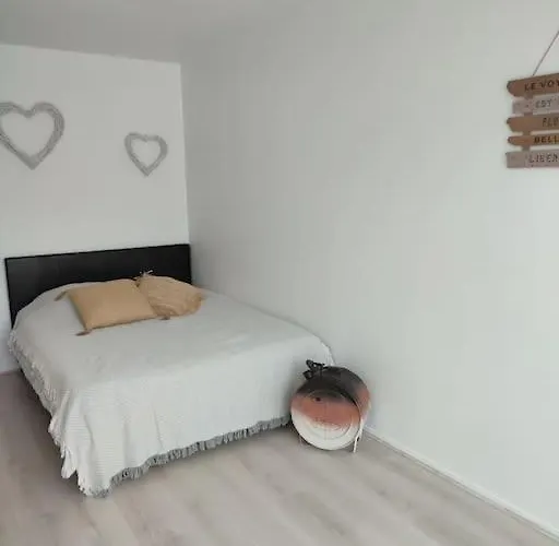 Avec Piscine * グリュイッサン